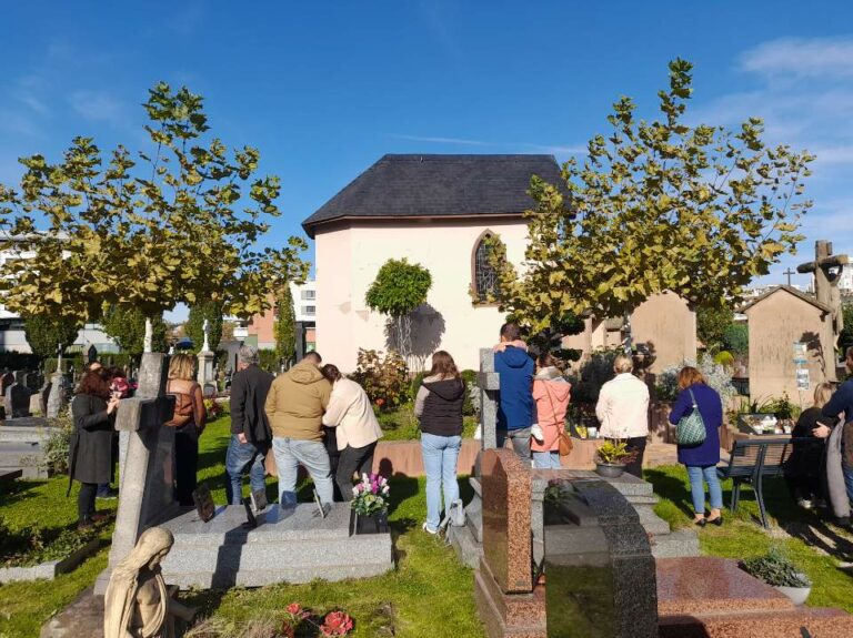 Rassemblement et recueillement à Strasbourg 2024 à l'occasion de Journée de sensibilisation au deuil périnatal 2025